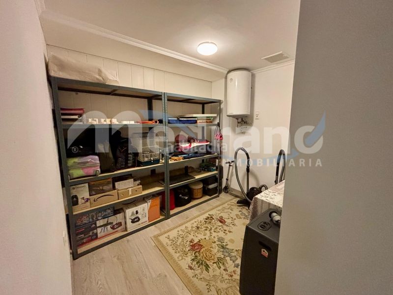 Foto 367d5a75-bdf9-4b4c-bc45-bd2217f2590e. Chalet  independiente zona en balcón de Finestrat-terra marina Finestrat