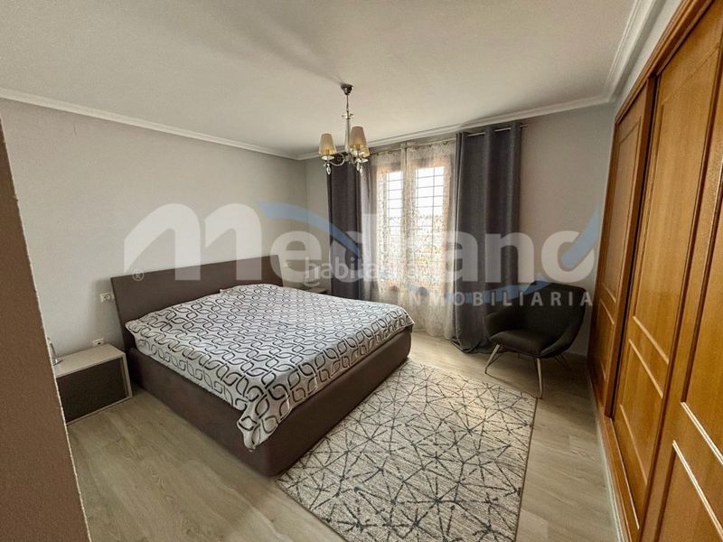 Foto 80e99822-26a1-4313-8206-54069e61c9e4. Chalet  independiente zona en balcón de Finestrat-terra marina Finestrat