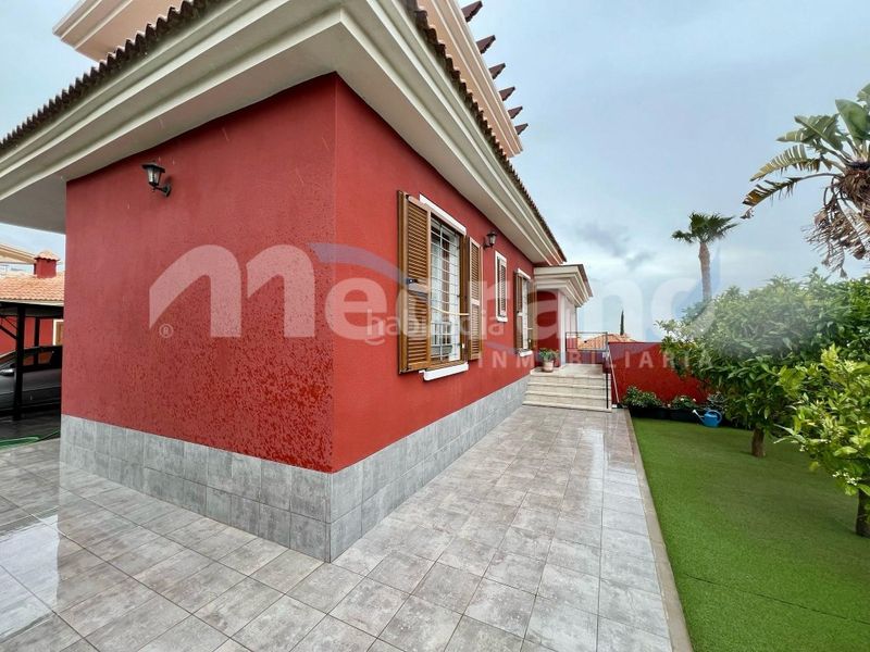 Foto 8d0ca3bd-6b95-4869-a7fd-823958612f0c. Chalet  independiente zona en balcón de Finestrat-terra marina Finestrat