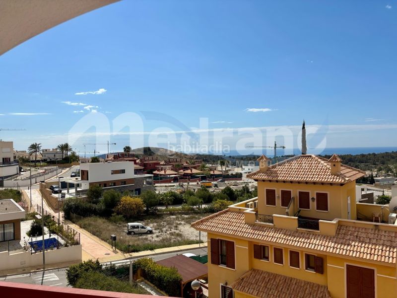 Foto bf00c474-d575-4b7a-a478-1f251bbdb7e9. Chalet  independiente zona en balcón de Finestrat-terra marina Finestrat