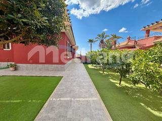 Chalet  N/a. Chalet independiente zona finestrat