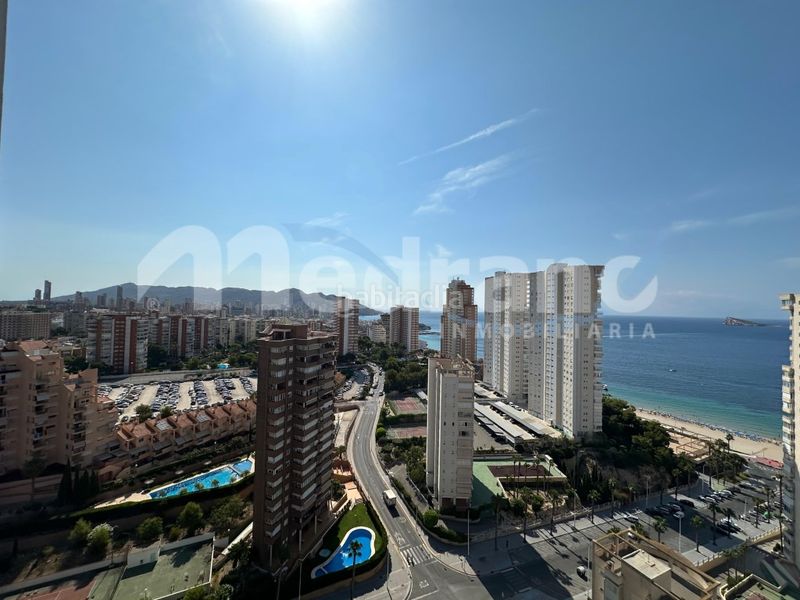 Foto 3b7186b5-8cbf-44c4-9b44-55b584015cd5. Pis amb aparcament piscina a Playa Poniente Benidorm