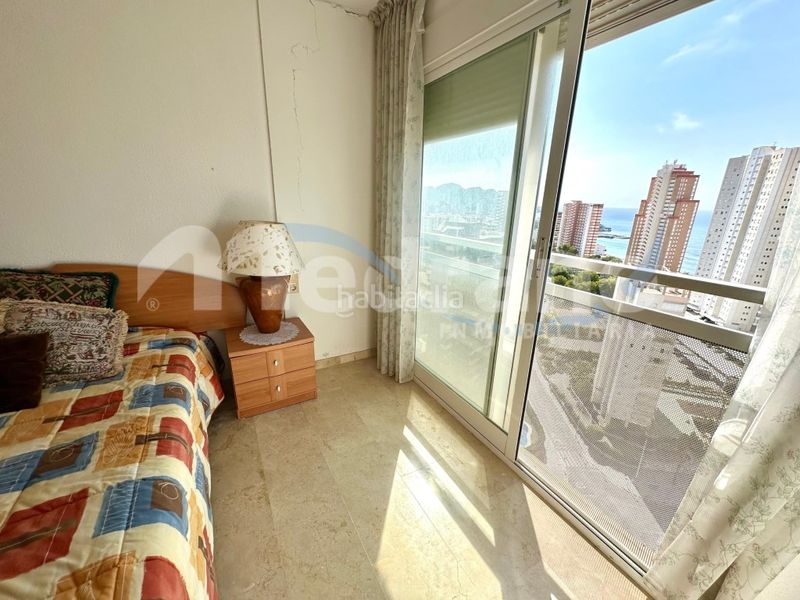 Foto d1175d58-5f4f-4545-b0d6-6c3dae69687e. Pis amb aparcament piscina a Playa Poniente Benidorm