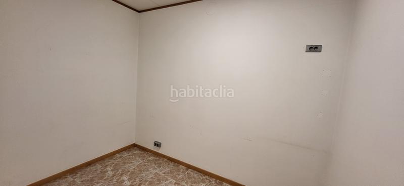 Foto 40e36303-93a1-4811-9f6c-cb1fcfc62ef9. Local comercial  en Can Clos-Pinetons Ripollet