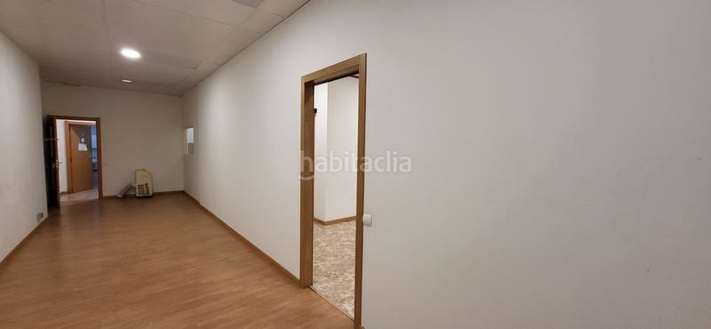 Foto 61c763ce-6675-4a3a-aa61-7ec2cc562de4. Local comercial  en Can Clos-Pinetons Ripollet