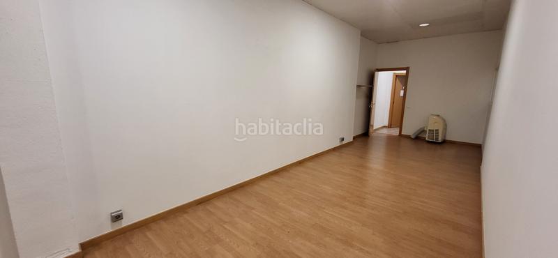 Foto 8ca475c3-3eb8-48eb-8bd5-21444f089dae. Local comercial  en Can Clos-Pinetons Ripollet