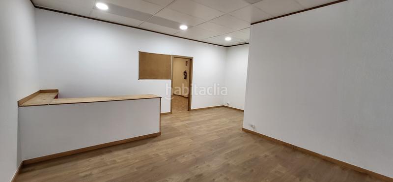 Foto a9a363f0-f383-495d-8b6d-e5fcaad6d387. Local comercial  en Can Clos-Pinetons Ripollet