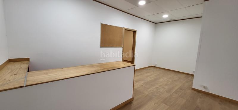 Foto e8580120-e098-4fcb-b645-7935bc21e36c. Local comercial  en Can Clos-Pinetons Ripollet