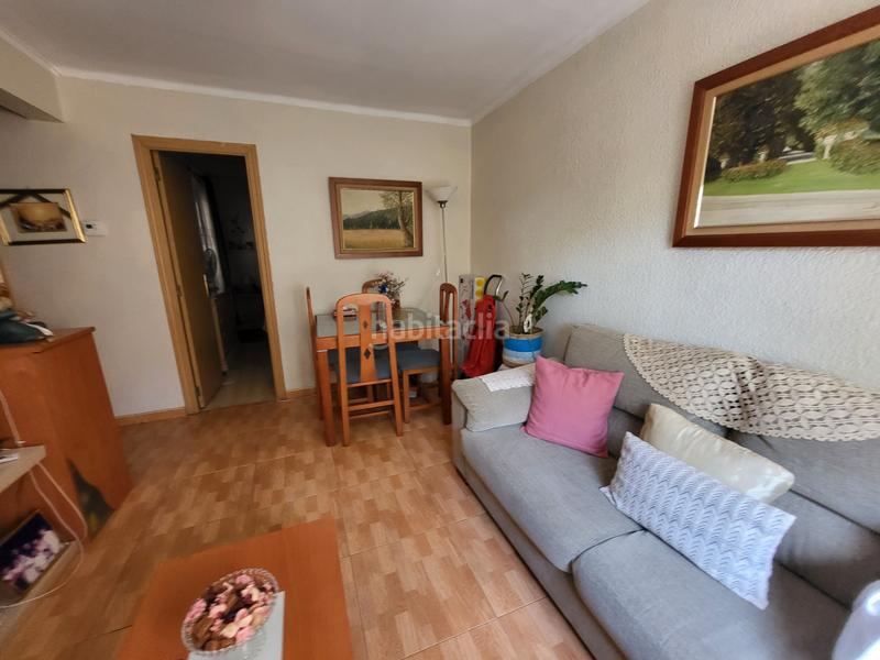 Foto a28c5398-ec16-4c43-88b8-bd94c0d48fc9. Piso  3 habitaciones zona renfe en Pont Vell Ripollet