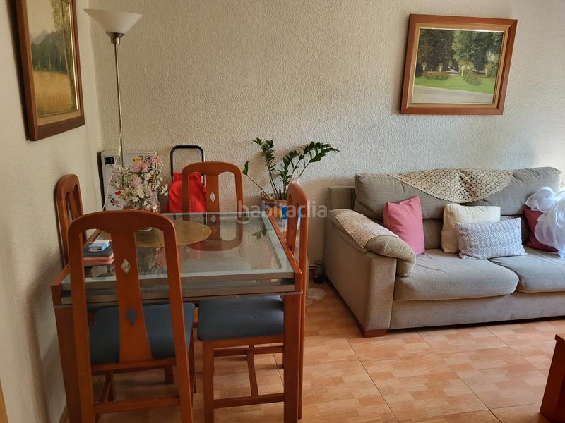 Foto fd926c7b-8c95-4d8a-90d3-96034afd69f2. Piso  3 habitaciones zona renfe en Pont Vell Ripollet