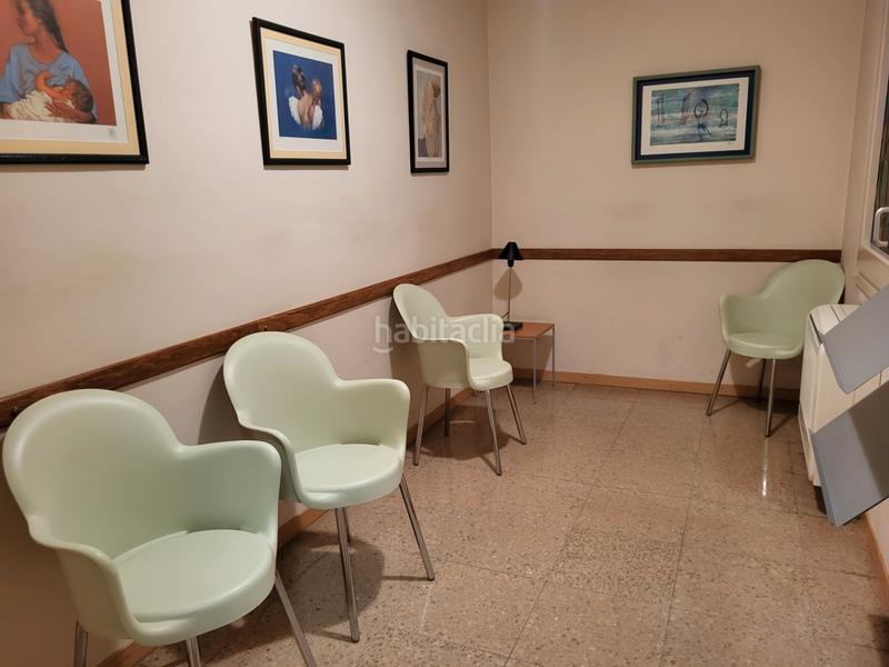 Foto 33da9e16-c83b-4231-9239-ccb7c31c523c. Flat with fireplace heating parking in Eixample Sabadell