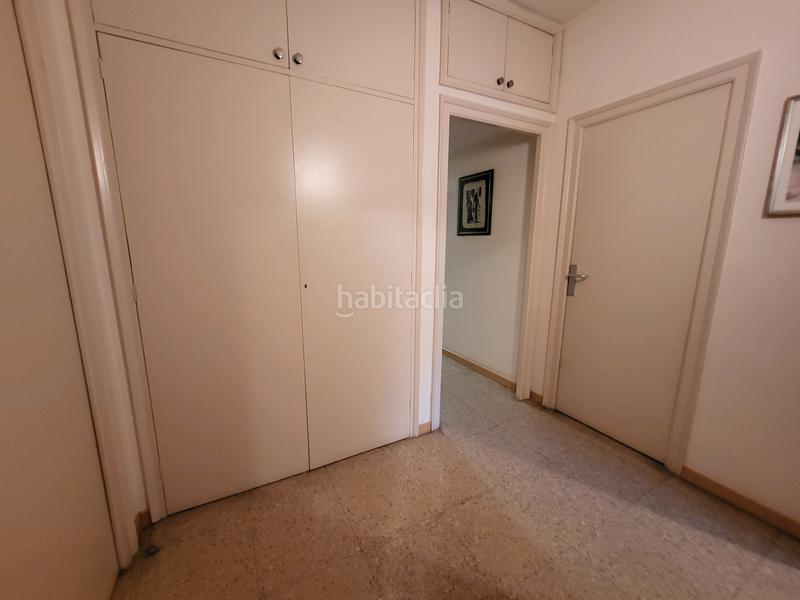Foto 5d07e8f2-7955-40ab-9e00-8a061fd51cfb. Flat with fireplace heating parking in Eixample Sabadell
