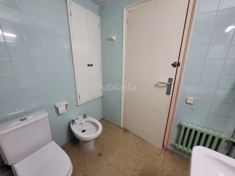 Foto 60d33ef8-4bab-433f-ba7a-bcec2e0c1bb4. Flat with fireplace heating parking in Eixample Sabadell