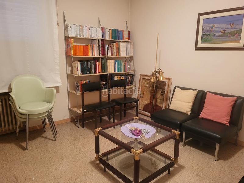 Foto 8be9c004-6c3f-4e1e-aa31-bb27544b0316. Flat with fireplace heating parking in Eixample Sabadell