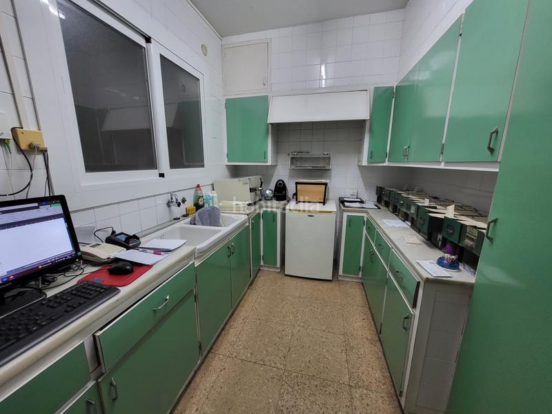 Foto a76adab5-dce4-47f3-b7f3-a53a333b959f. Flat with fireplace heating parking in Eixample Sabadell