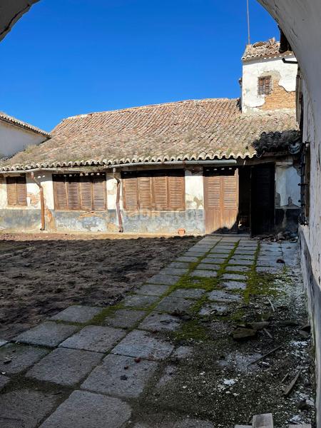 Foto cf7fad03-ef71-4367-9024-d2efebe1ae0d. Edifici a Polán