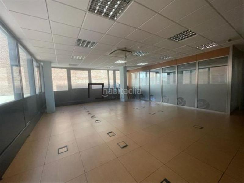 Foto 52860bac-3511-418c-a440-b198d3e6df21. Bureau avec chauffage dans Simancas Madrid