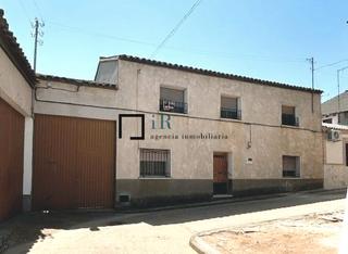 Casa aparellada a Navalmorales (Los)