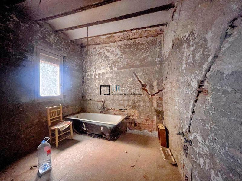 Foto 208cadb2-633b-4528-bed6-1ff91425bac7. House in Yepes