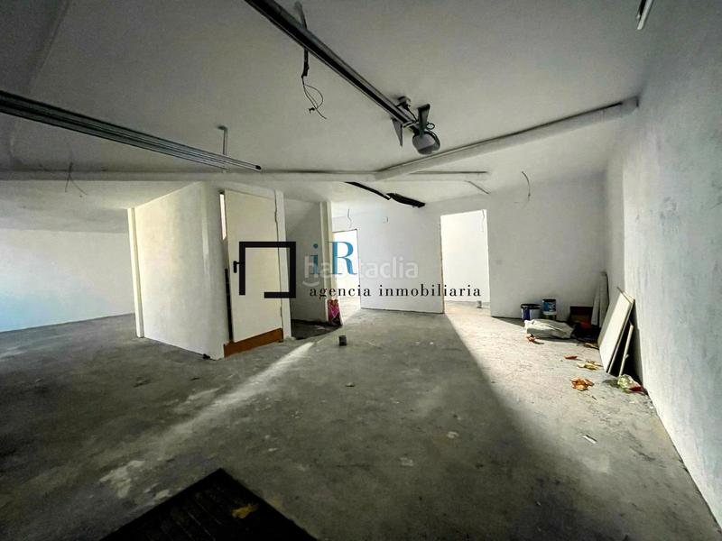 Foto 1a6c1d50-479e-400e-9915-188f4e0050cb. Casa aparellada amb calefacció aparcament a Cobisa