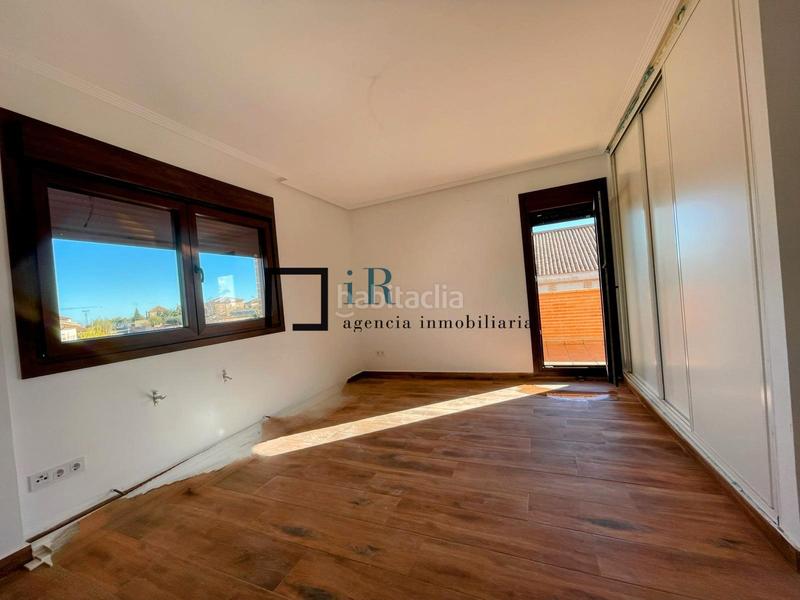 Foto 5108c20d-9e9f-4155-9939-d55509f78ab6. Casa aparellada amb calefacció aparcament a Cobisa