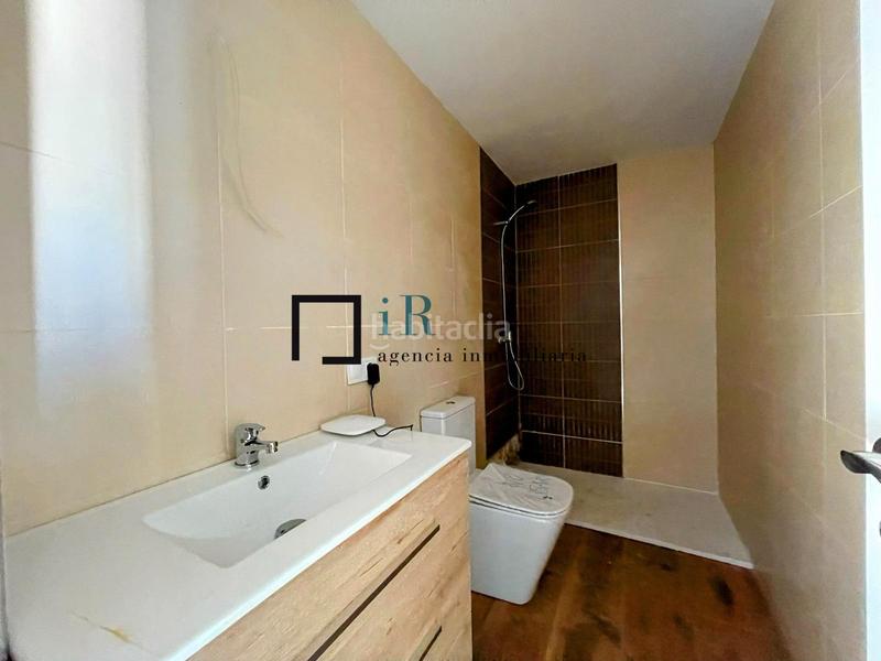 Foto 581bf213-b60b-463d-a60c-8b8ccfacf455. Casa aparellada amb calefacció aparcament a Cobisa