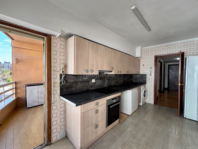 Foto 2ec2804d-11e6-4ee1-bdac-8441354e591f. Piso en Zarautz