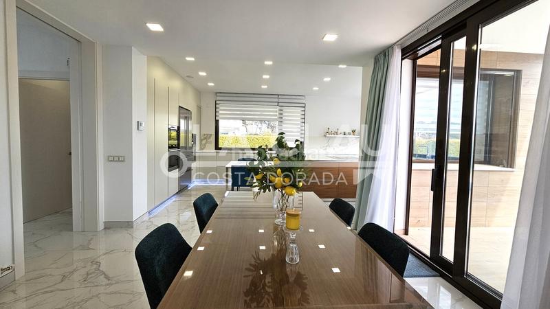 Foto 3a01fec5-a177-4a9a-988a-bae7b7eedaa1. Casa ¡vive el lujo junto al mar ! en mar Cambrils Cambrils