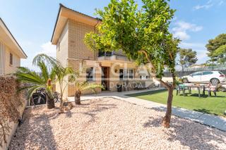 Casa a Covamar. ¡fantástico chalet independiente en la mejor zona de salou, con