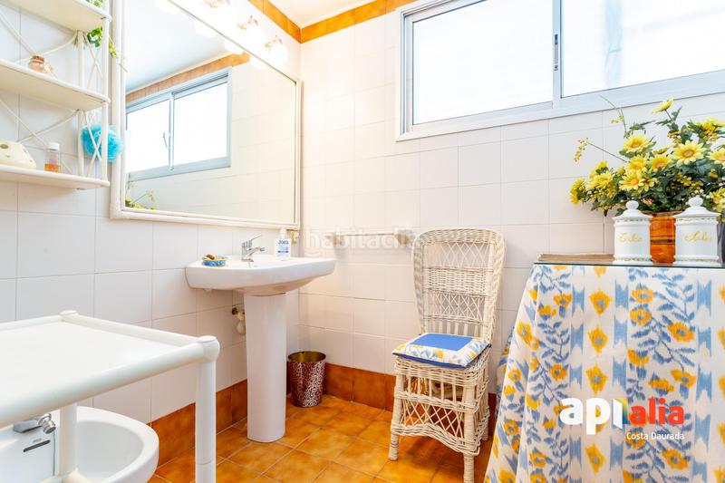 Foto 0bccaf55-3e9f-4670-803a-0181554c96f3. Zweistöckige wohnung in de brussel·les 6 in Mar i Camp - Platja dels Capellans Salou