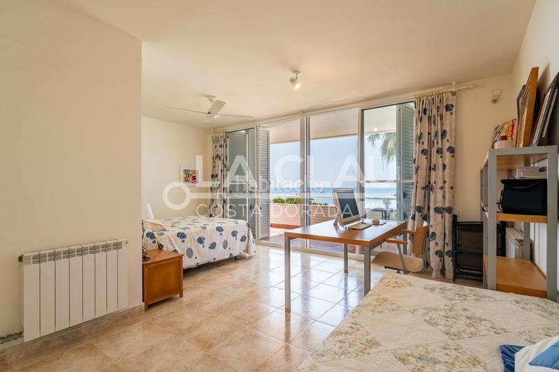 Foto 334c6a3b-2f57-4471-b1f4-0fe59c47ceae. Reihenhaus mit heizung parking in Altafulla