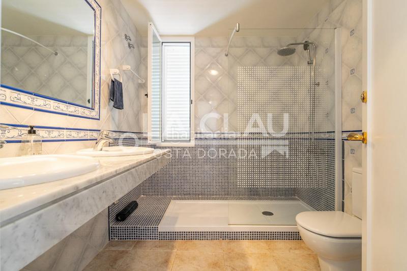 Foto 49c79af1-4b24-4234-9a61-26ce46975bb2. Reihenhaus mit heizung parking in Altafulla