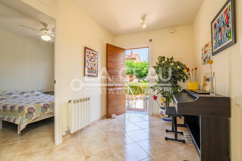 Foto 515b101f-eeb9-47e8-bcea-ab3cbb3e546b. Reihenhaus mit heizung parking in Altafulla