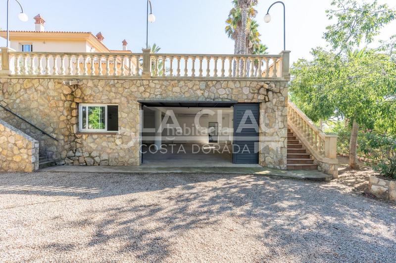 Foto ecc004a6-f5f5-4905-a808-840f2ac76174. Chalet in del nàstic-iii 7 in Urbanitzacions de Llevant Tarragona