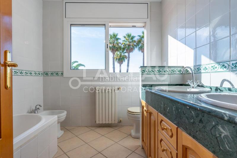 Foto ecd450fd-ba2a-45d9-8ae7-d8877d8cb4e3. Chalet in del nàstic-iii 7 in Urbanitzacions de Llevant Tarragona