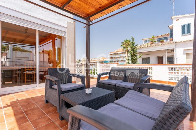 Foto 12c72e30-2c83-4dd8-8f0c-eb9fc6c72d20. Chalet con riscaldamento parcheggio in Llevant Tarragona