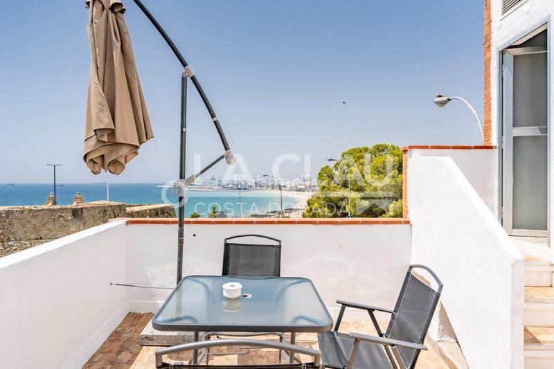 Foto bba44bec-3a11-41a3-b336-05e3282fd05a. Chalet con riscaldamento parcheggio in Llevant Tarragona