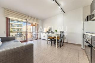 Appartement  De falset 36. Apartamento con licencia turística y piscina en calle falset, 36