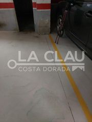 Autoparkplatz in Del mercat 14