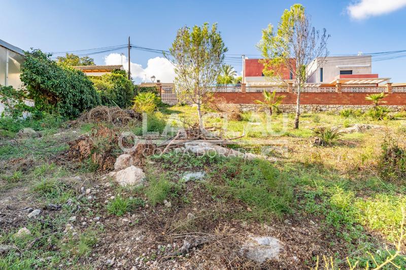 Foto 66e481a7-67db-4688-8957-b11ea4b044a0. Terreny residencial a dels clavells 5 a Pallaresos (Els)