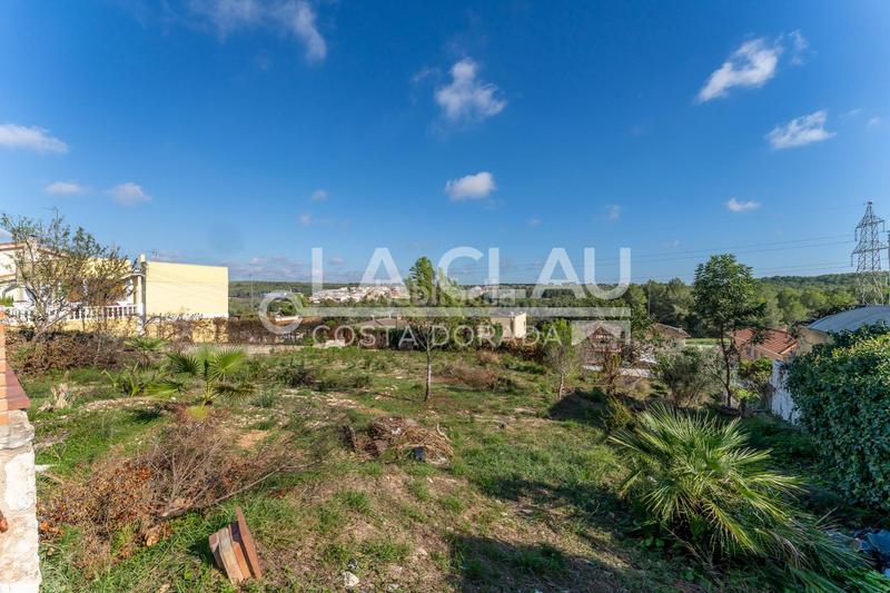 Foto f3fa0357-b859-4808-8ef0-0b2f65573aa3. Terreny residencial a dels clavells 5 a Pallaresos (Els)