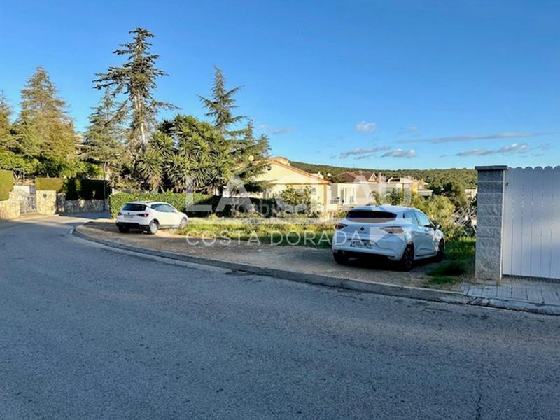 Foto 098b3256-e175-4242-9603-1696c9db9bdd. Terreno residencial en de jaume pahissa 15 terreno edificable en urbanización boscos calle jaume pahissa en Tarragona