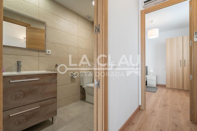 Foto 46b39339-19a7-4299-9f36-2a1c1a350ab1. Casa adossada amb aparcament a Port - Horta de Santa Maria Cambrils