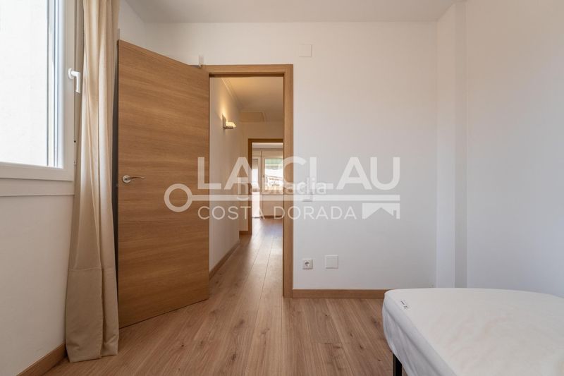 Foto 4890bfab-29b8-4263-9470-e61f2462a06c. Casa adossada amb aparcament a Port - Horta de Santa Maria Cambrils