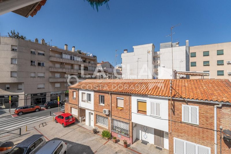 Foto 59a34c94-754e-4591-971e-cbe761527283. Casa adossada amb aparcament a Port - Horta de Santa Maria Cambrils