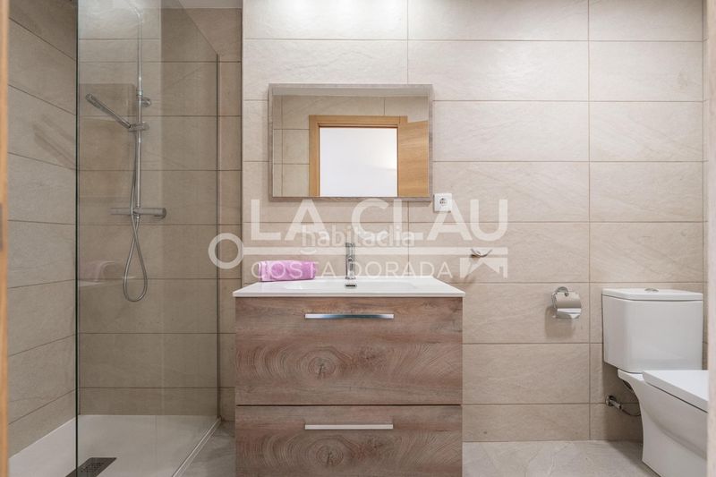 Foto c5a4296a-2095-4eb0-a280-dab602af8bd6. Casa adossada amb aparcament a Port - Horta de Santa Maria Cambrils