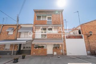 Semi detached house  Sant pau
