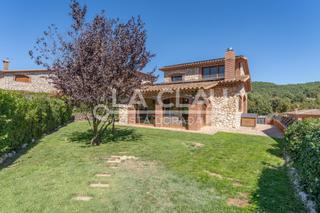 Xalet  Pau i aixelà. Chalet de estilo rústico de lujo en prades