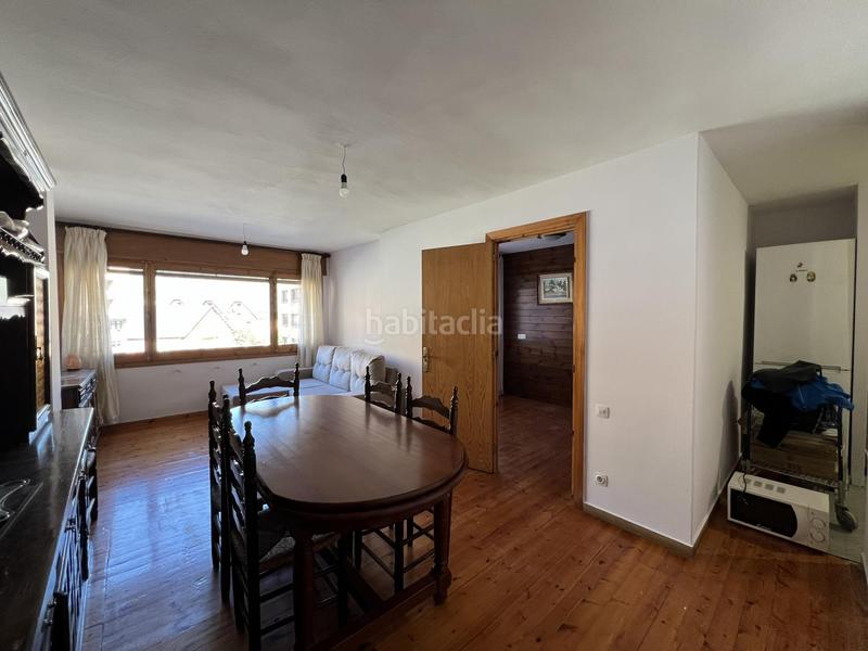 Foto 32c5aac5-b72e-4511-99e0-fb1b866c0d44. Alquiler apartamento piso céntrico en la población de Vielha en Vielha e Mijaran