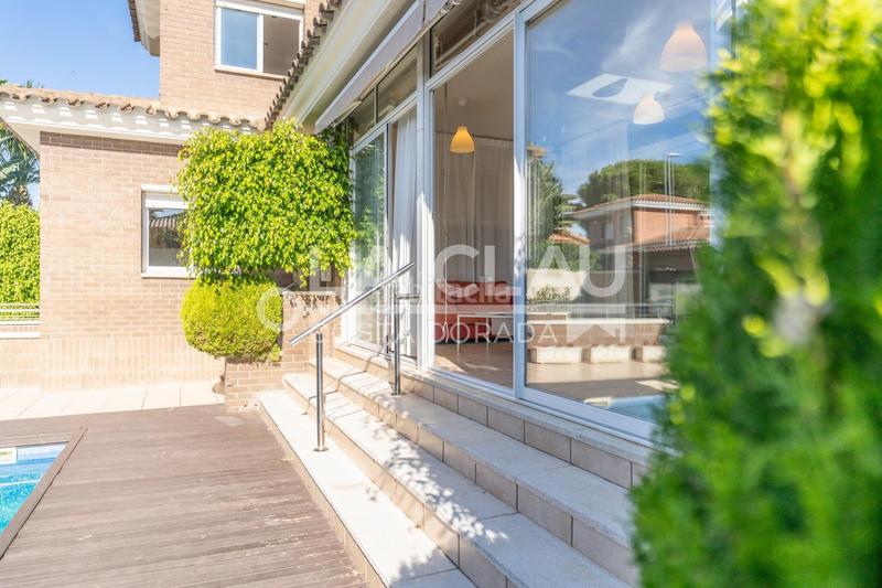 Foto 5864013a-d04e-432a-8394-222436076158. Casa con riscaldamento parcheggio in Els Ametllers Cambrils